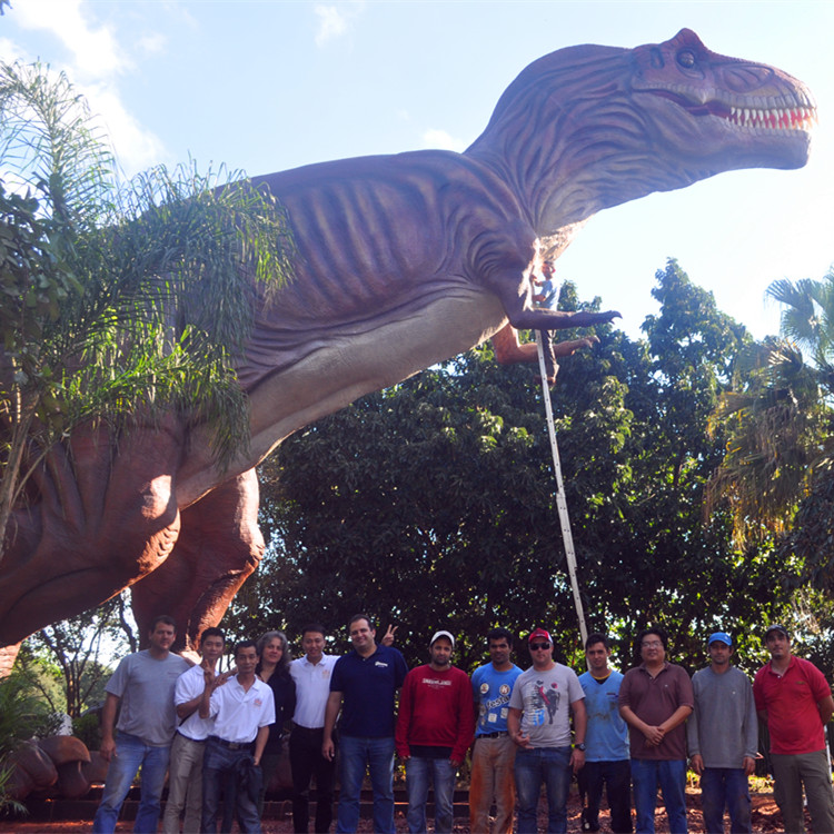 Dinosaurus dinosaurus agrestronik sing agresif ing taman hiburan (5)