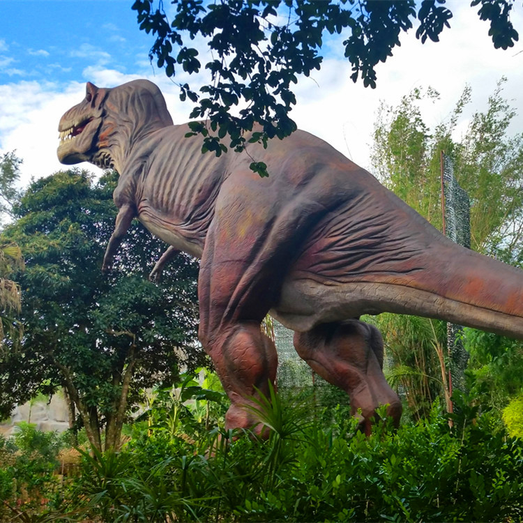 Dinosaurus dinosaurus agrestronik sing agresif ing taman hiburan (3)